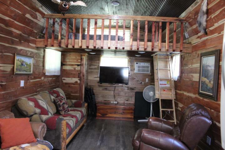 Amish Made Cedar Cabin With A Loft On A Buffalo Farm Close To The Buffalo River Marshall Exteriör bild