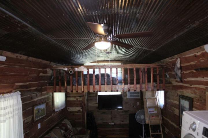 Amish Made Cedar Cabin With A Loft On A Buffalo Farm Close To The Buffalo River Marshall Exteriör bild